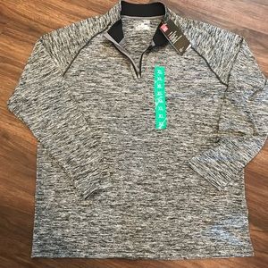 NWT. Under Armour 1/4 zip pullover! Heat gear!